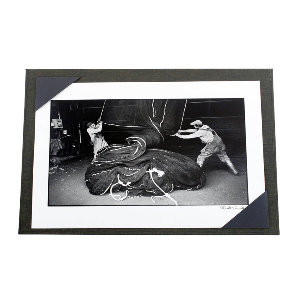 Macallan Great Scottish Adventure (Print #2) β Elliott Erwitt (Masters of Photography