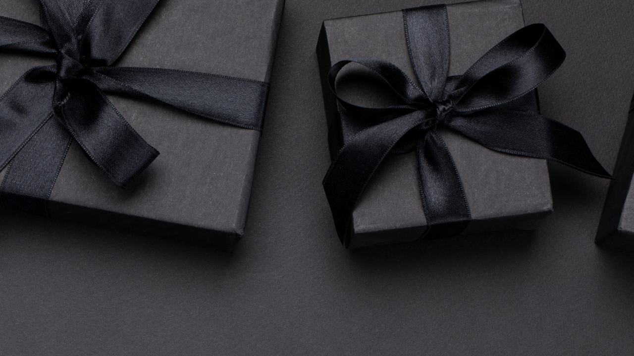 Black Friday Features